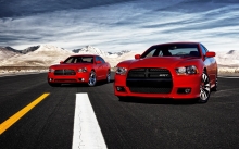   Dodge Charger R/T  Charger SRT    